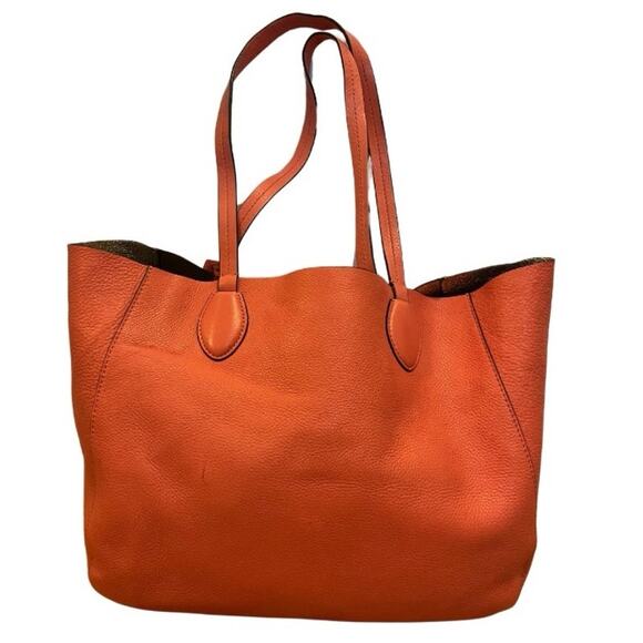 MICHAEL KORS Mae Large Reversible Tote Peach and Gold - Picture 6 of 12